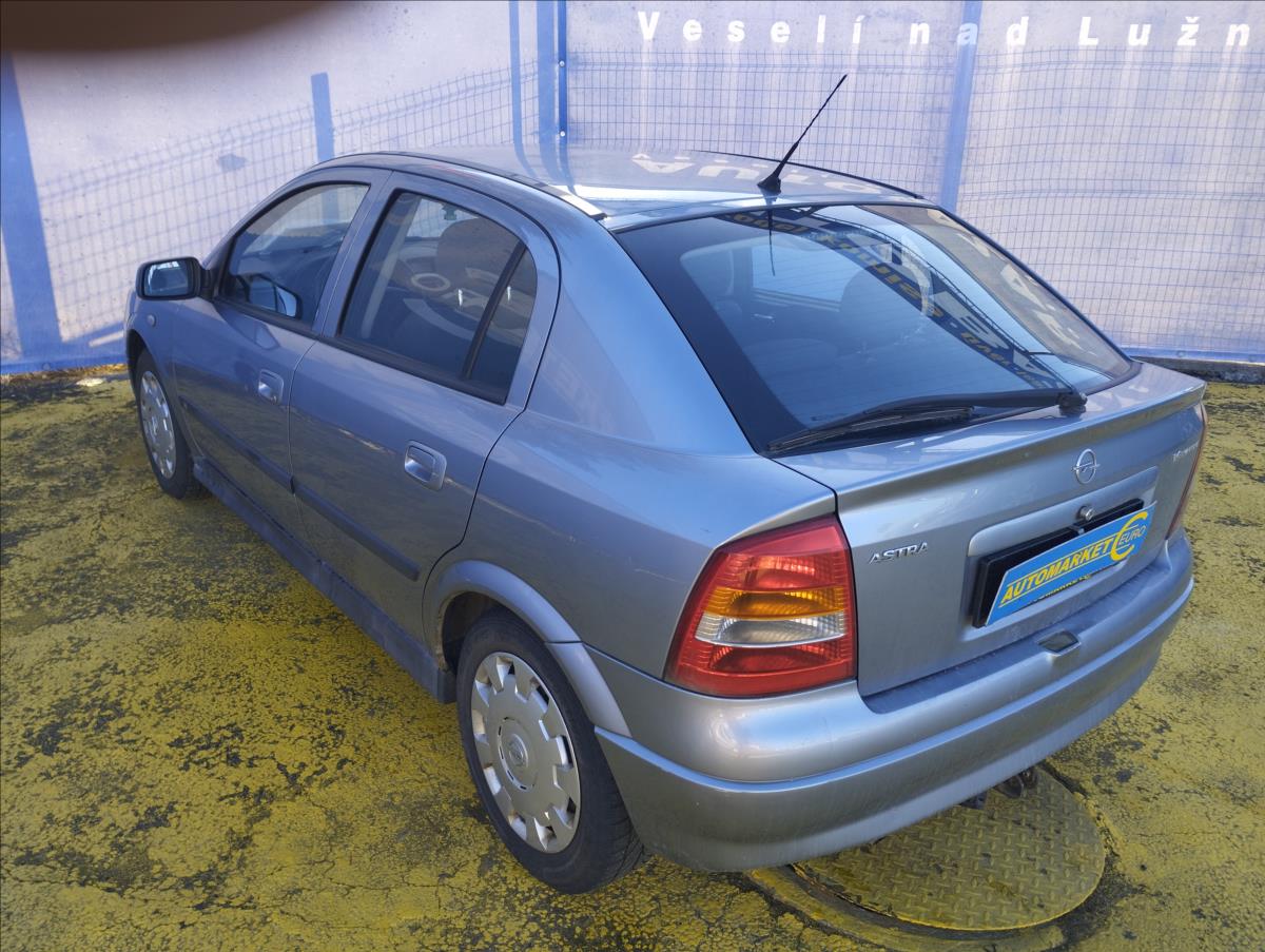 opel-astra-1-6-1-6-16v-sport - 5