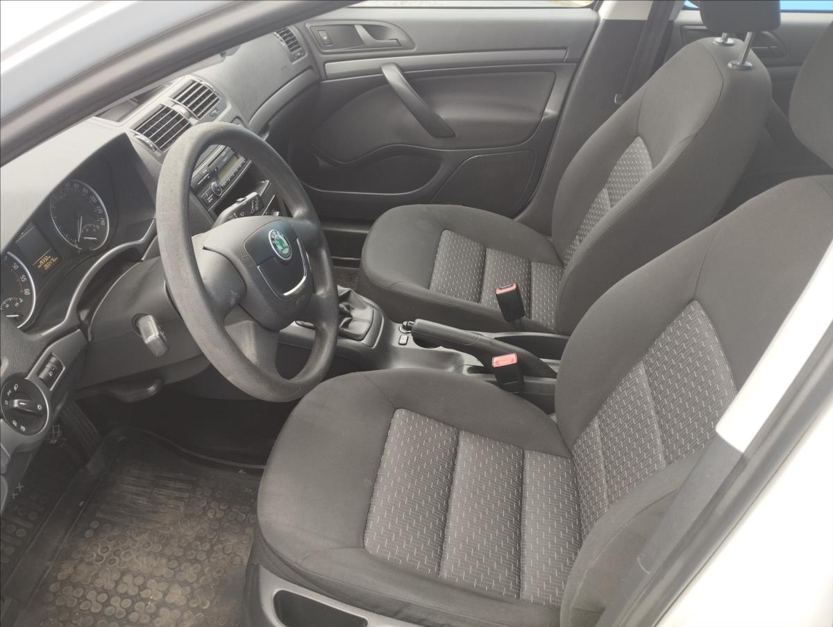 skoda-octavia-1-6-tdi-77kw - 6