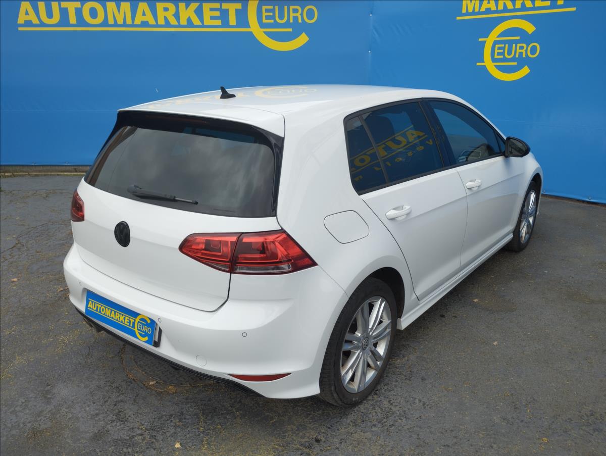 volkswagen-golf-2-0-tdi-110kw-r-line - 3