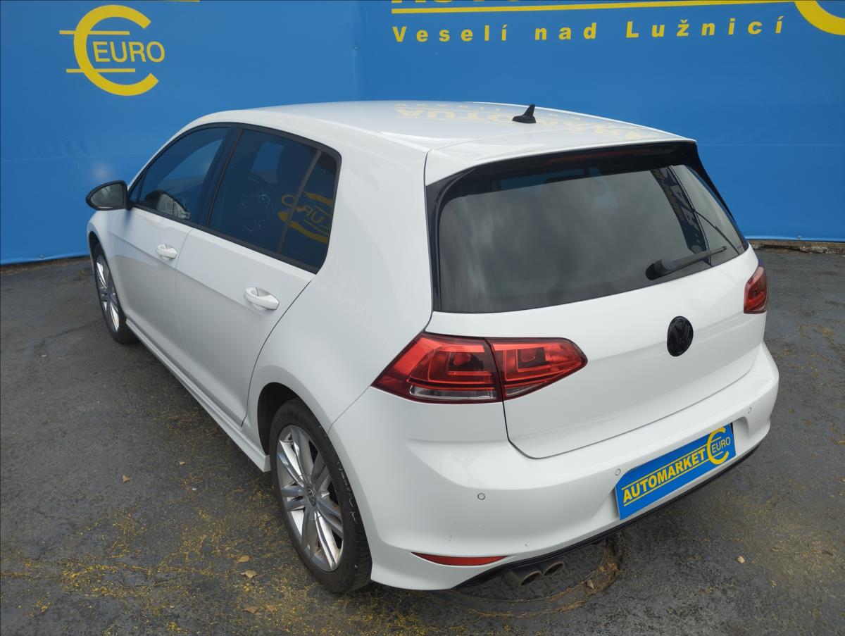volkswagen-golf-2-0-tdi-110kw-r-line - 5