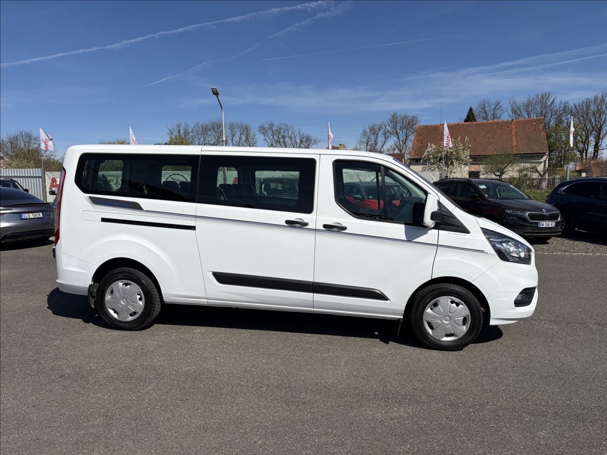 ford-transit-custom-2-0-tdci-96kw-9mist-l2-acctemp-2xklima-carplay-kamera - 2