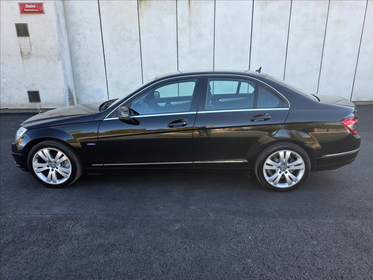 mercedes-benz-tridy-c-2-1-2-2cdi-avantgarde-1-majitel-2-2cdi-avantgarde-1-majitel - 3