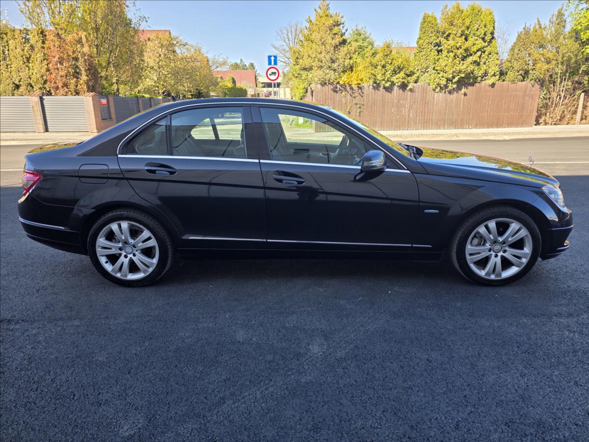 mercedes-benz-tridy-c-2-1-2-2cdi-avantgarde-1-majitel-2-2cdi-avantgarde-1-majitel - 7