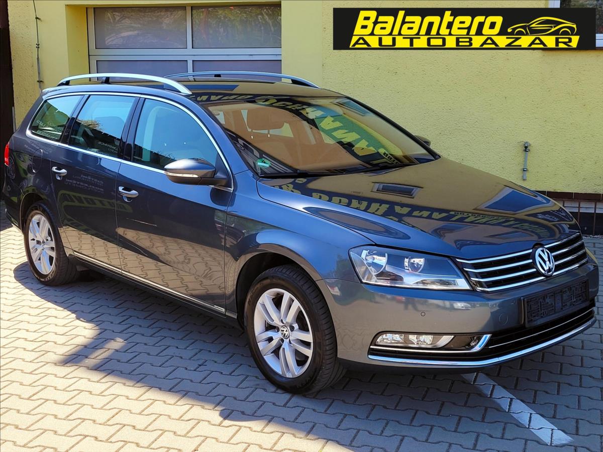 Volkswagen Passat 1,4 TSi HIGHLINE,málo najeto