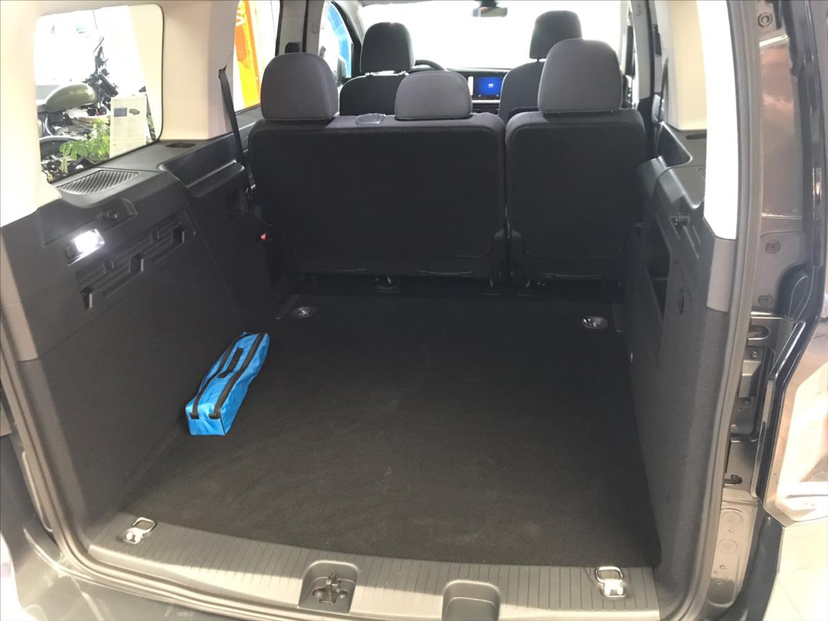 ford-tourneo-connect-2-0-ecoblue-grand-active - 9