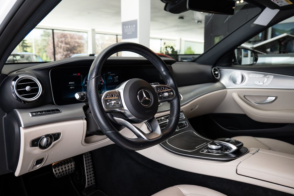 mercedes-benz-tridy-e-4matic-burmester-ventilace - 4