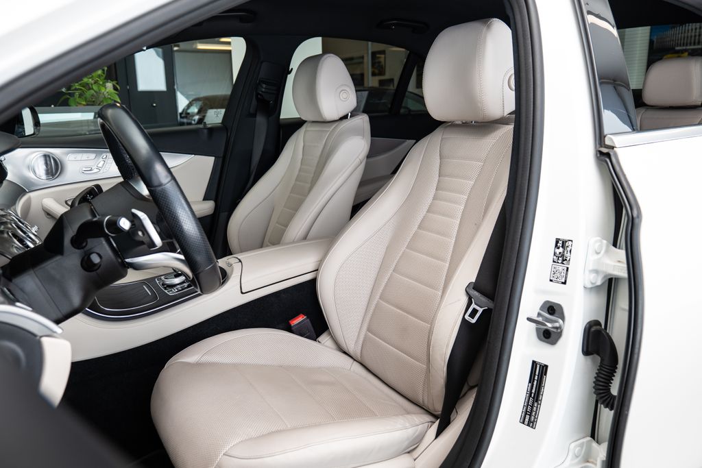 mercedes-benz-tridy-e-4matic-burmester-ventilace - 8