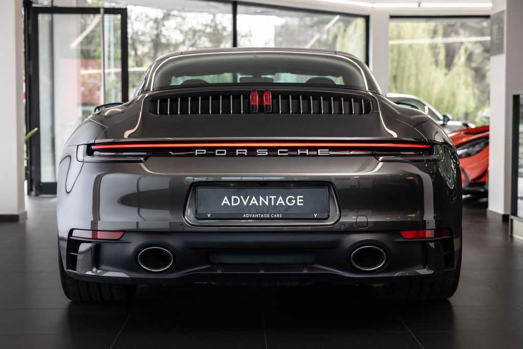 porsche-911-992-targa-4-heritage-design - 2