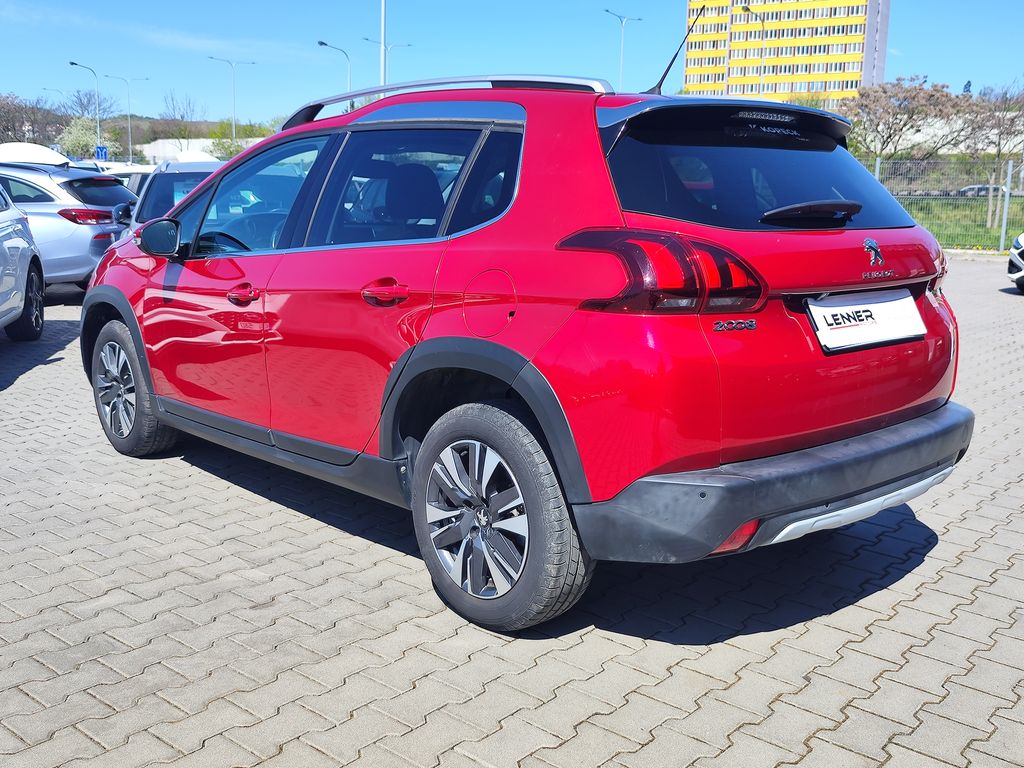 peugeot-2008-1-2-puretech-81kw-allure-eat6 - 6