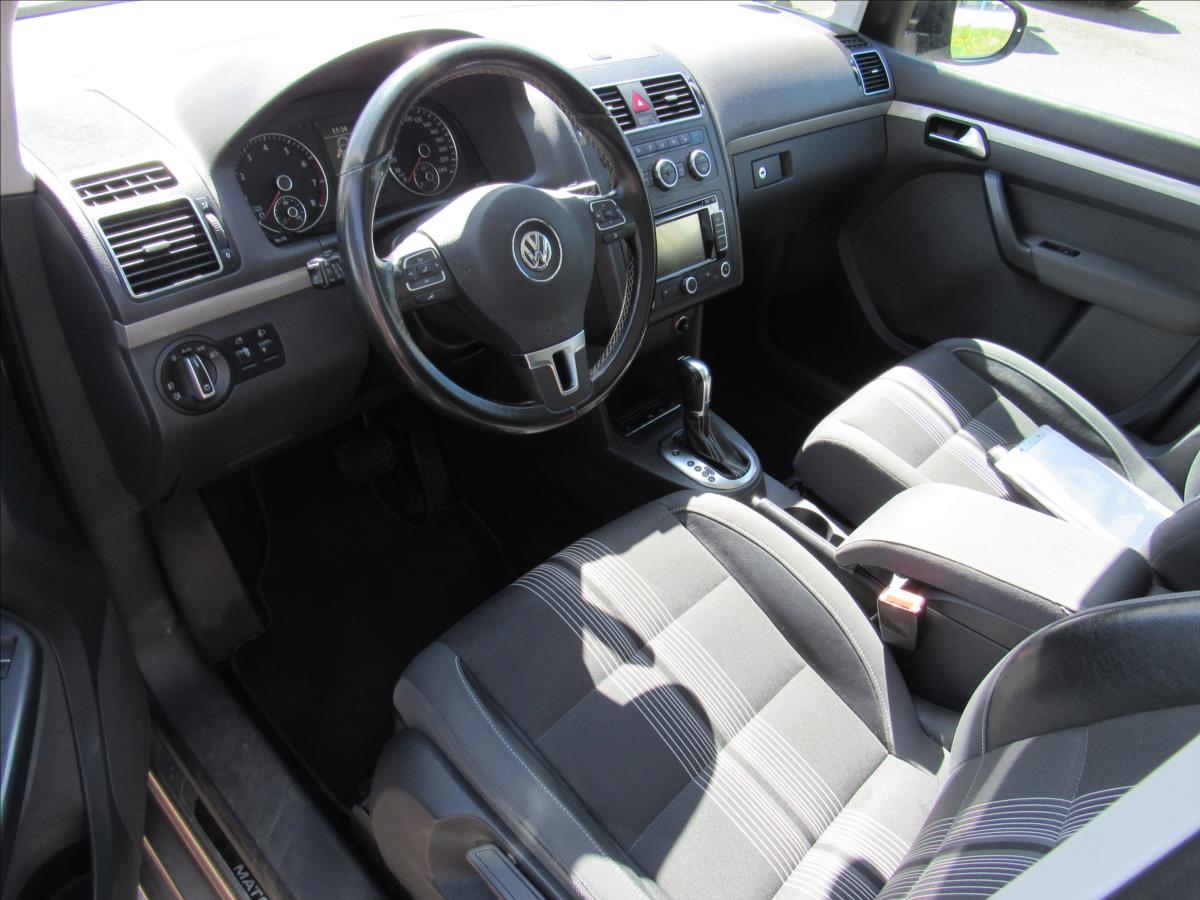 volkswagen-touran-1-4-tsi-103kw-dsg-match - 8