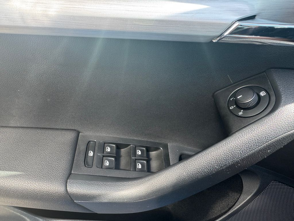 skoda-octavia-combi-2-0-tdi-4x4-dsg-zadano - 6