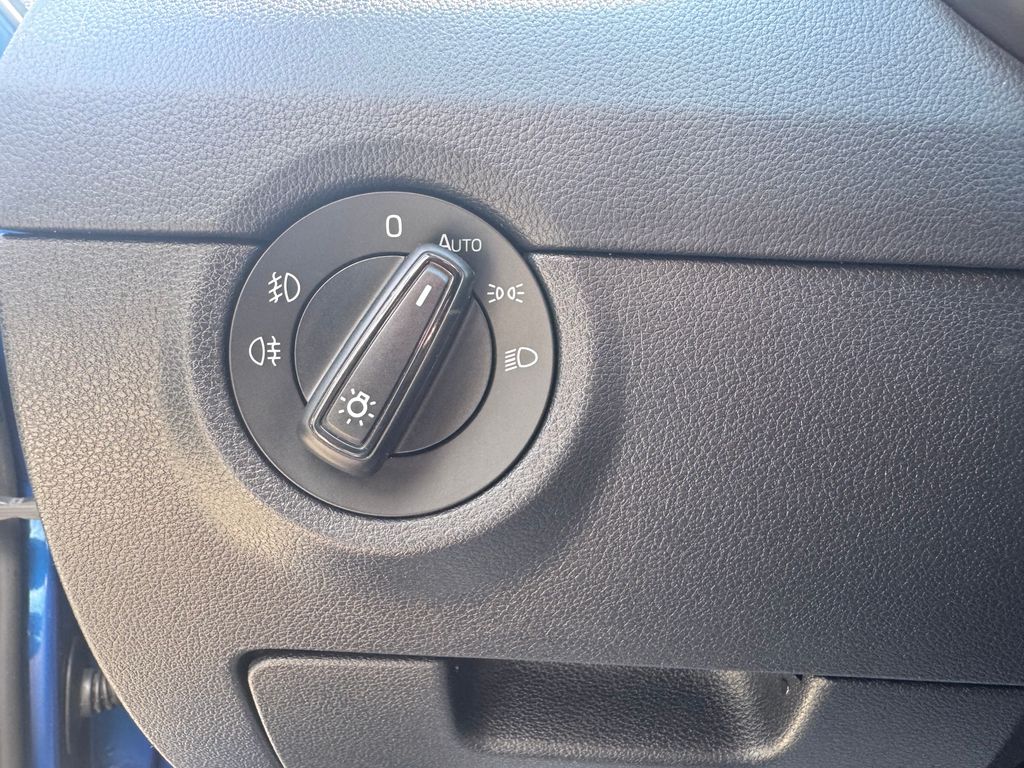 skoda-octavia-combi-2-0-tdi-4x4-dsg-zadano - 7