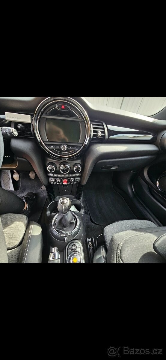 mini-cooper-1-5-d-10-2014 - 9