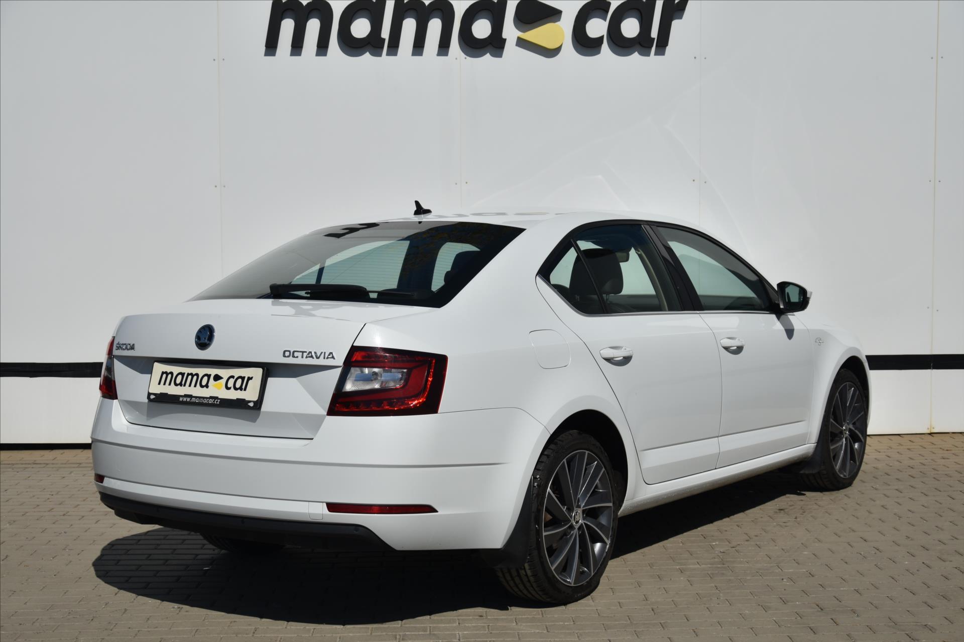 skoda-octavia-1-4-tsi-110kw-dsg-l-k-navi - 1
