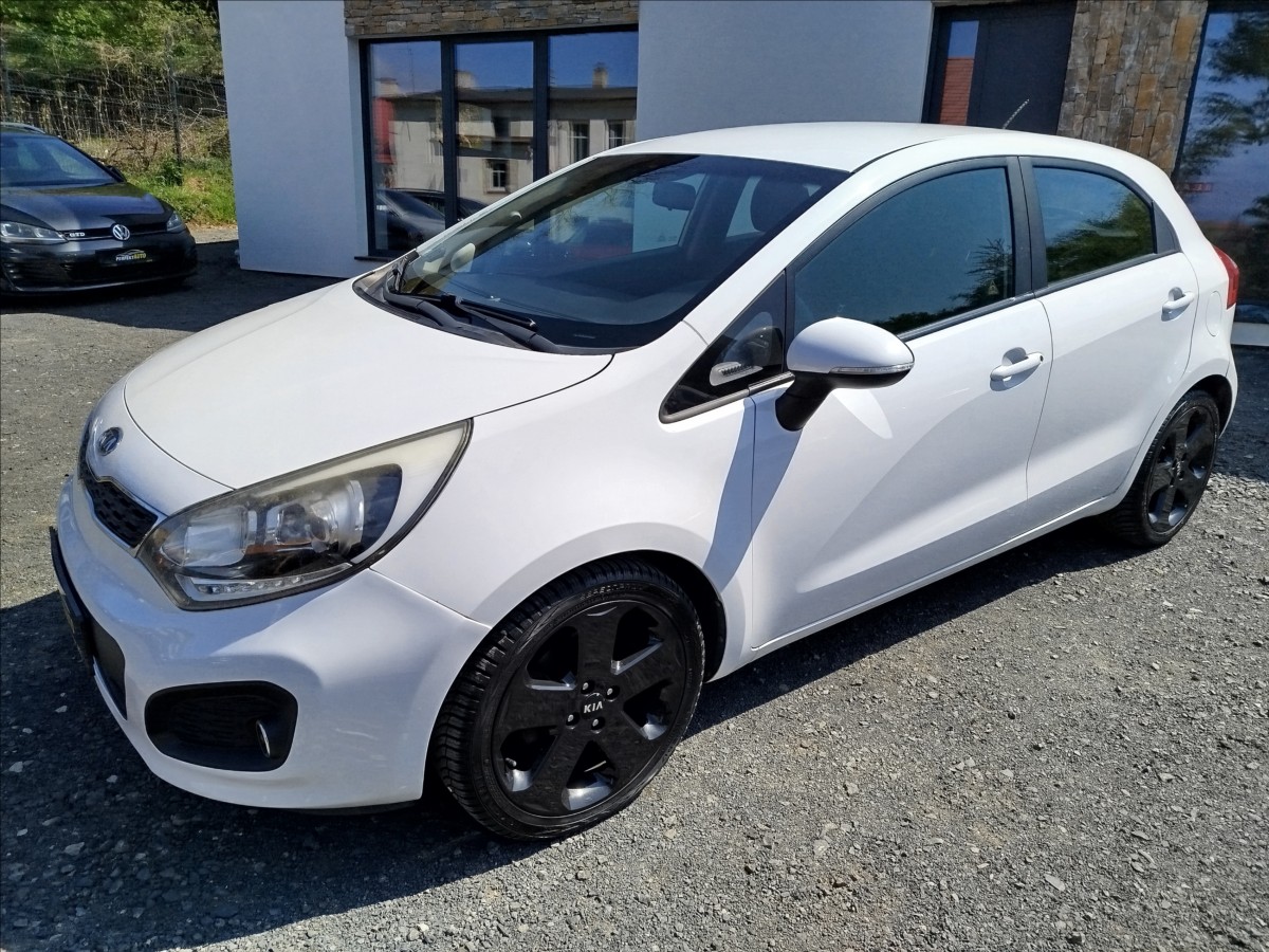 kia-rio-1-4-crdi-66kw-1-majitel - 1