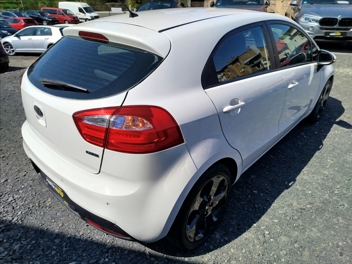 kia-rio-1-4-crdi-66kw-1-majitel - 5