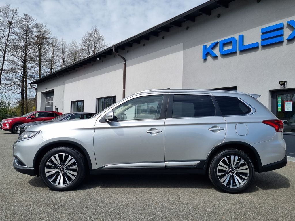 mitsubishi-outlander-2-0-mivec-4x4 - 1