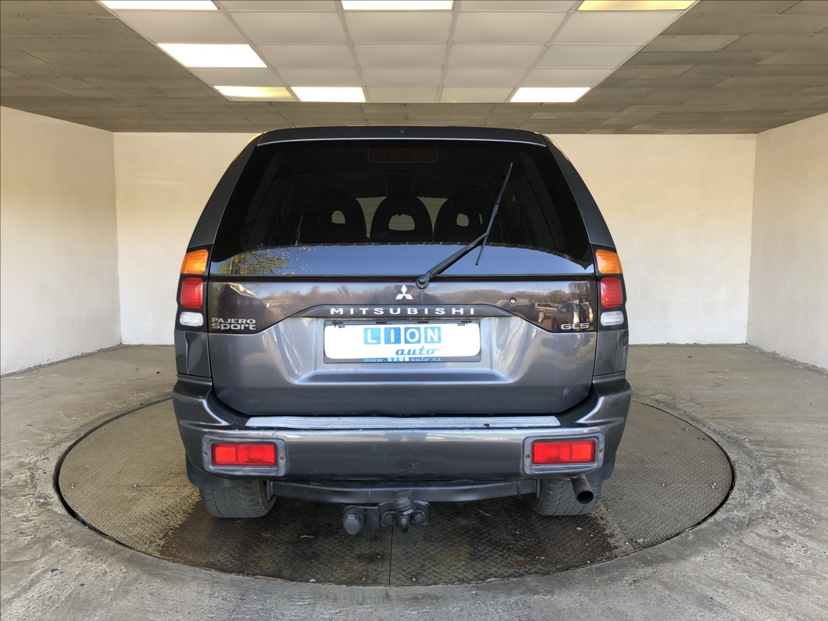 mitsubishi-pajero-2-5-td - 5