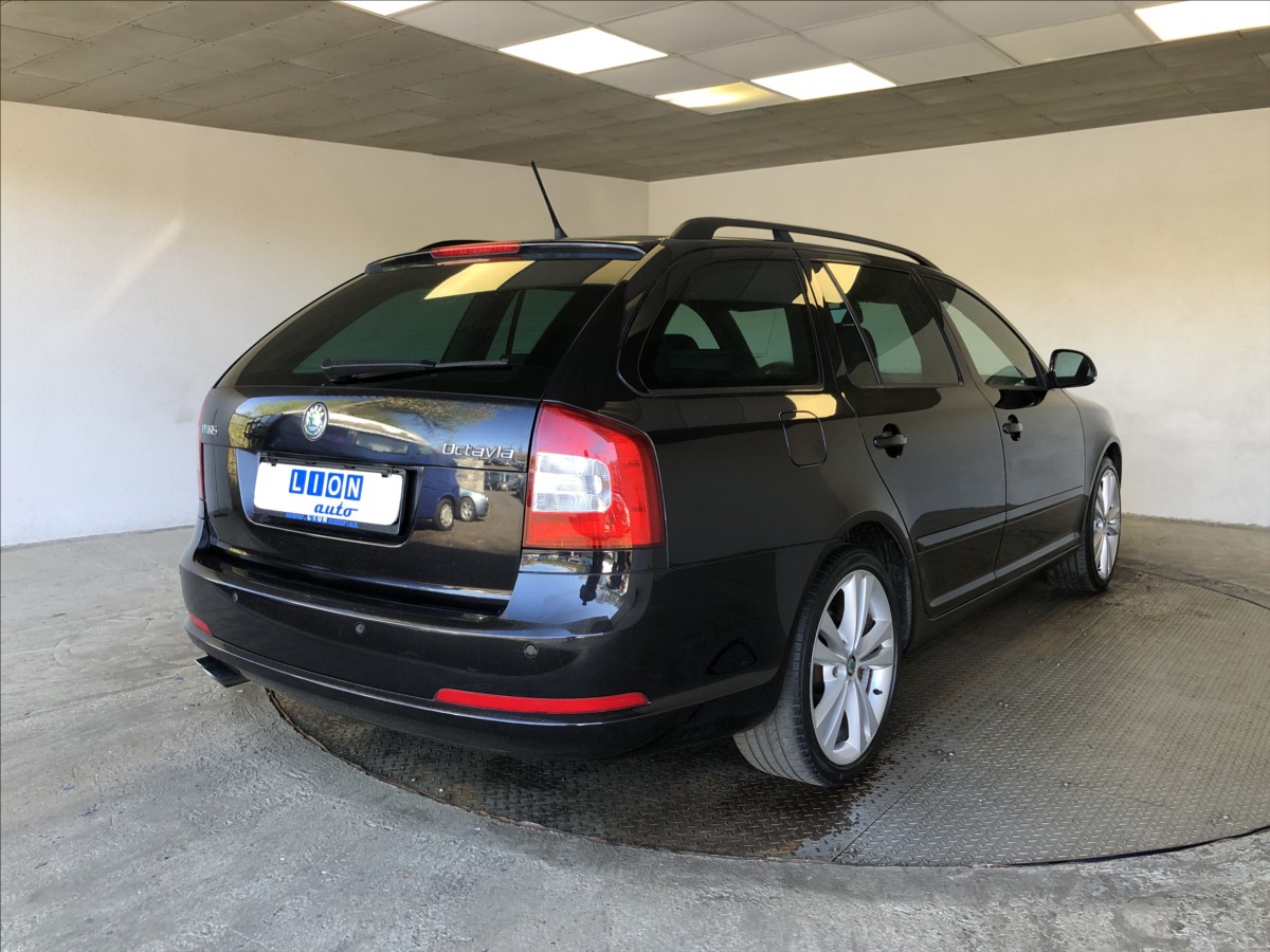skoda-octavia-2-0-tdi-rs - 6