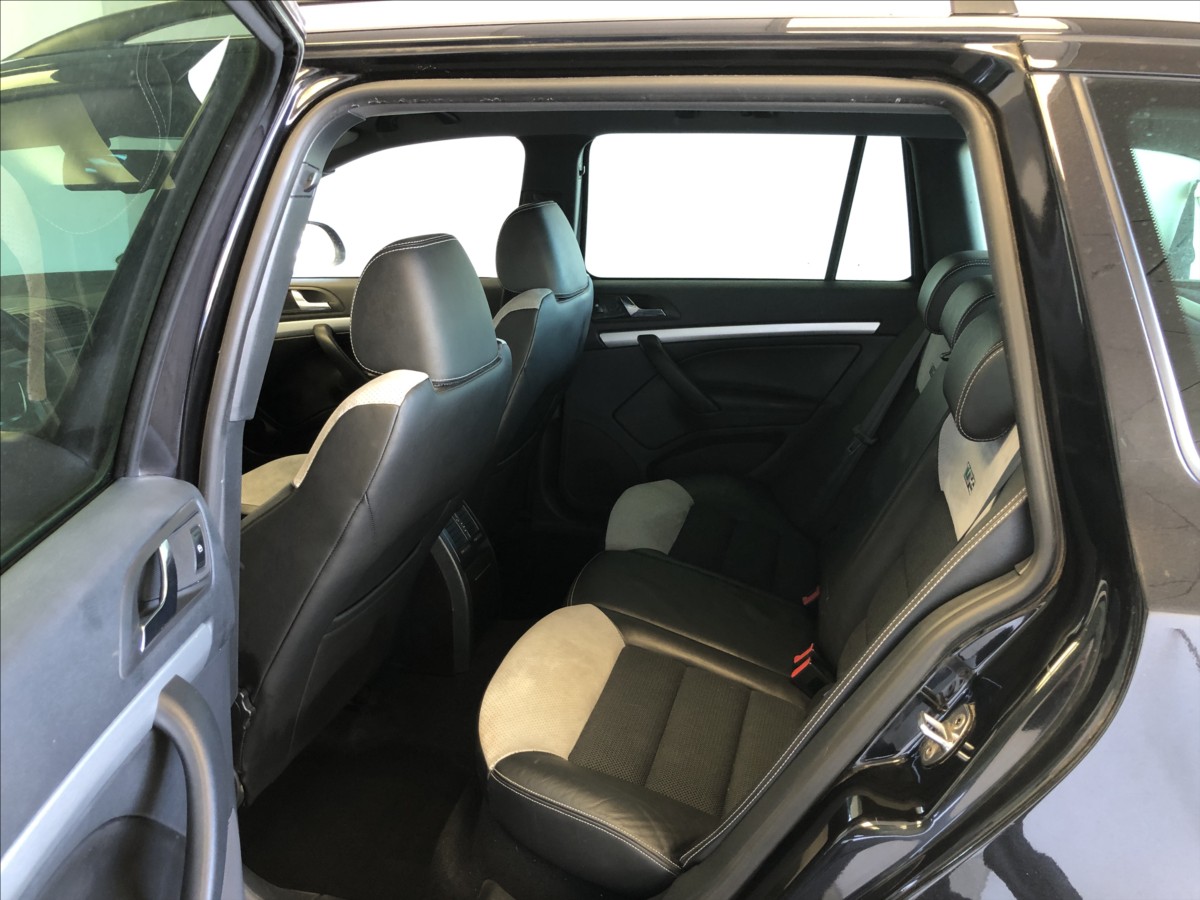 skoda-octavia-2-0-tdi-rs - 9