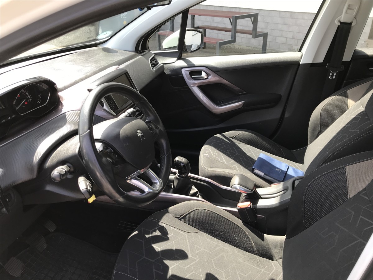 peugeot-2008-1-2-pt-60kw - 6