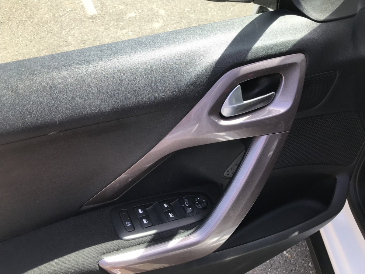 peugeot-2008-1-2-pt-60kw - 7