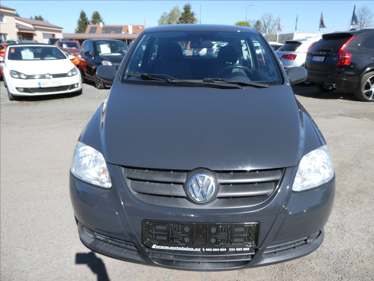 volkswagen-fox-1-2-htp-2xkola-serviska-2-majitel - 3