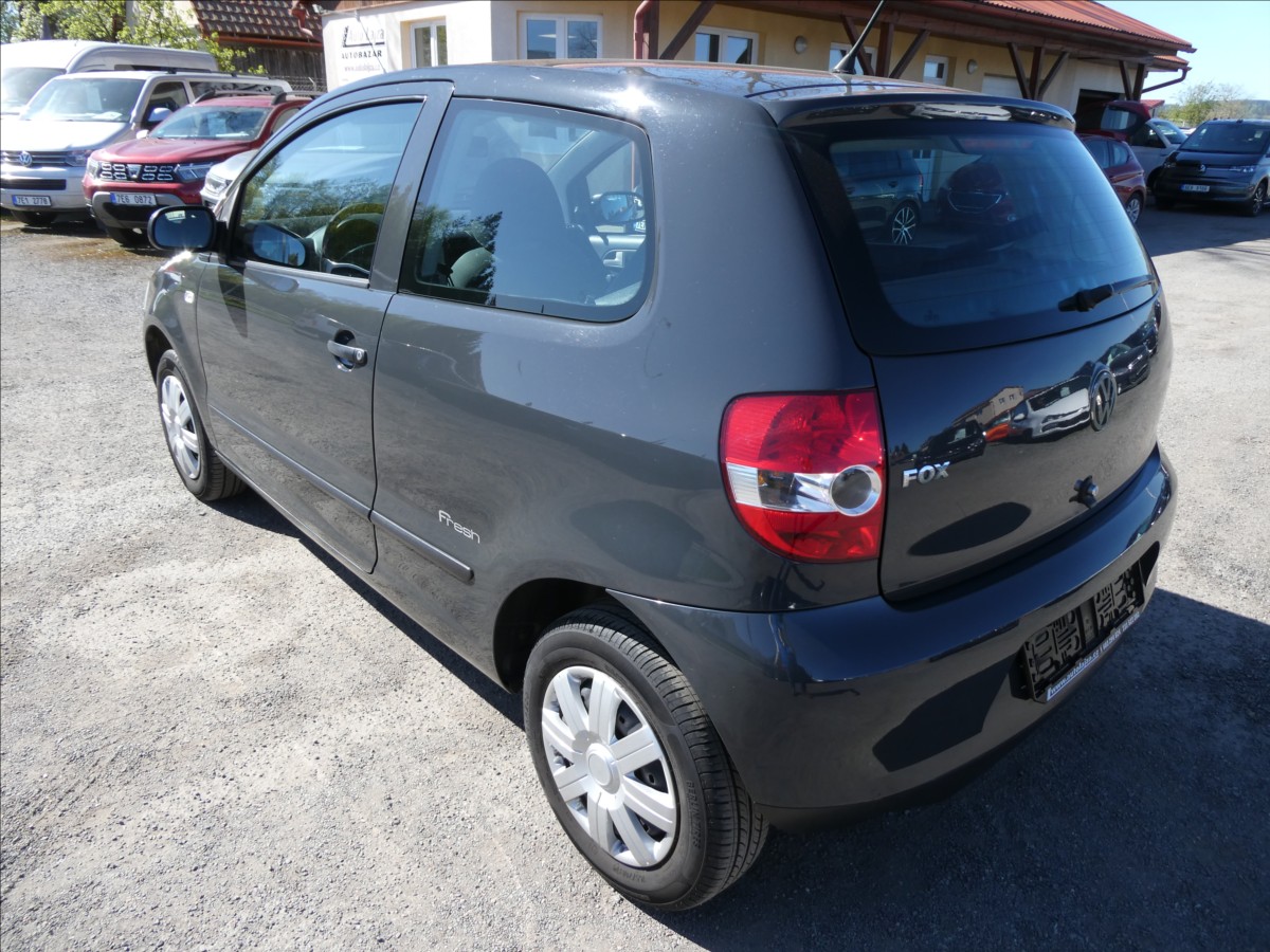 volkswagen-fox-1-2-htp-2xkola-serviska-2-majitel - 6