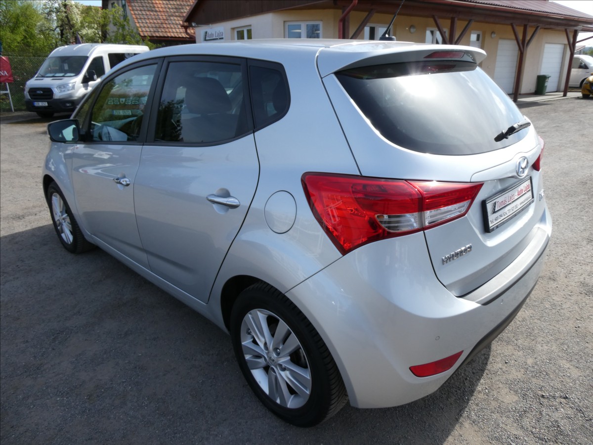 hyundai-ix20-1-6-i-92kw-automat-serviska - 6