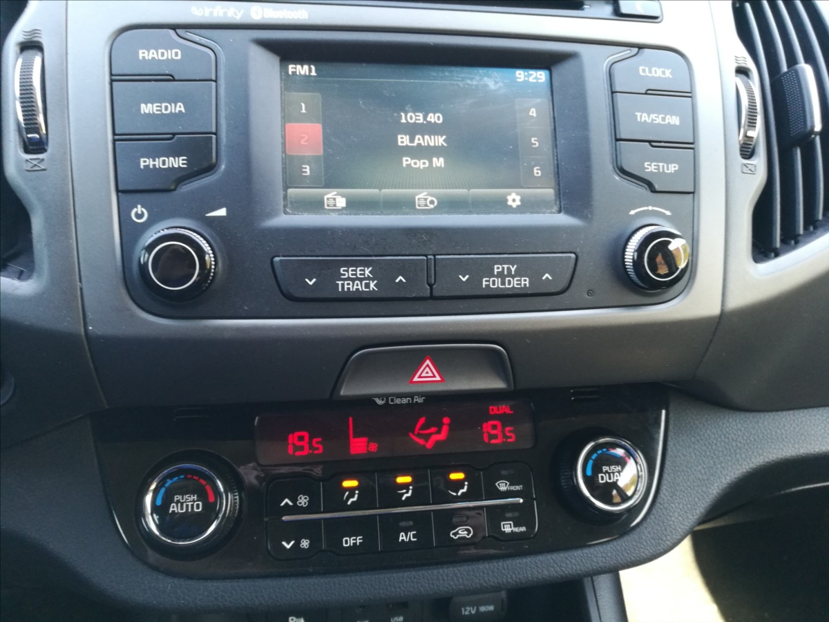 kia-sportage-2-0-crdi-4x4 - 8