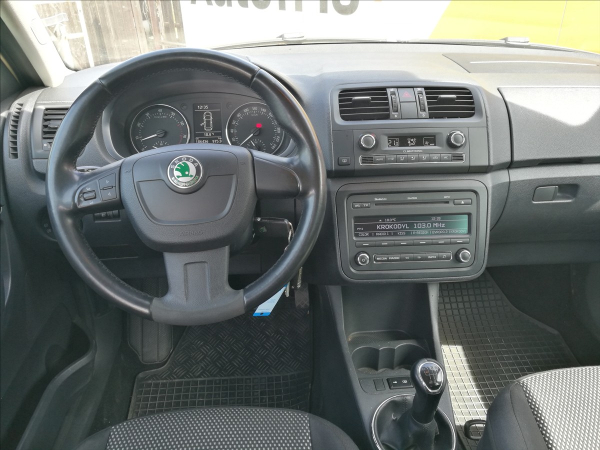 skoda-roomster-1-2-tsi-scout - 3