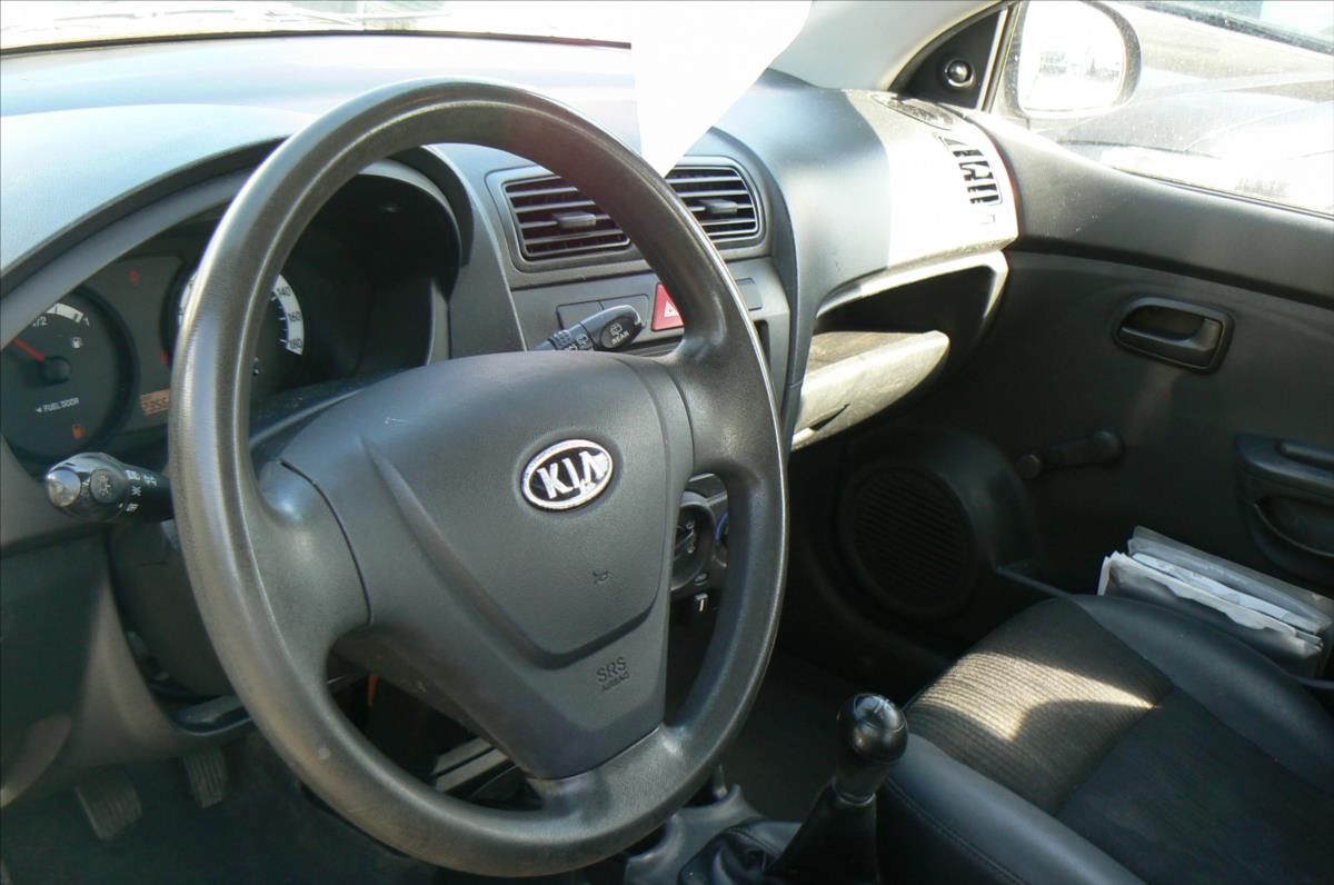 kia-picanto-1-0 - 8