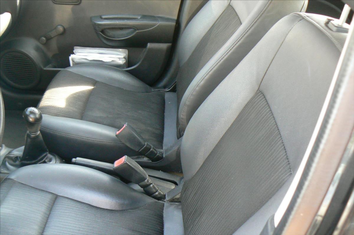 kia-picanto-1-0 - 9
