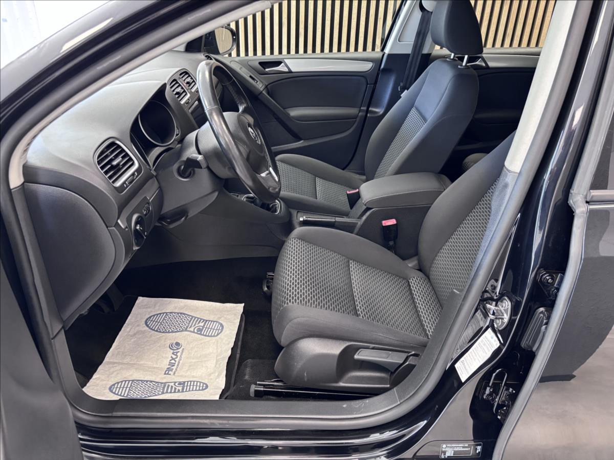 volkswagen-golf-1-2-1-2tsi-trend - 9