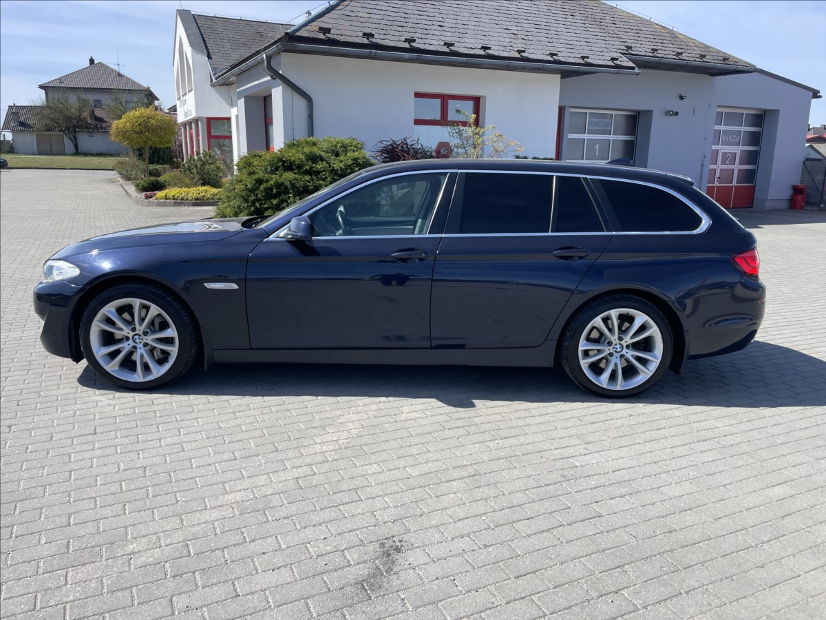 bmw-rada-5-3-0-d-180kw-manual-luxury-2maj-po-rozvodech - 1