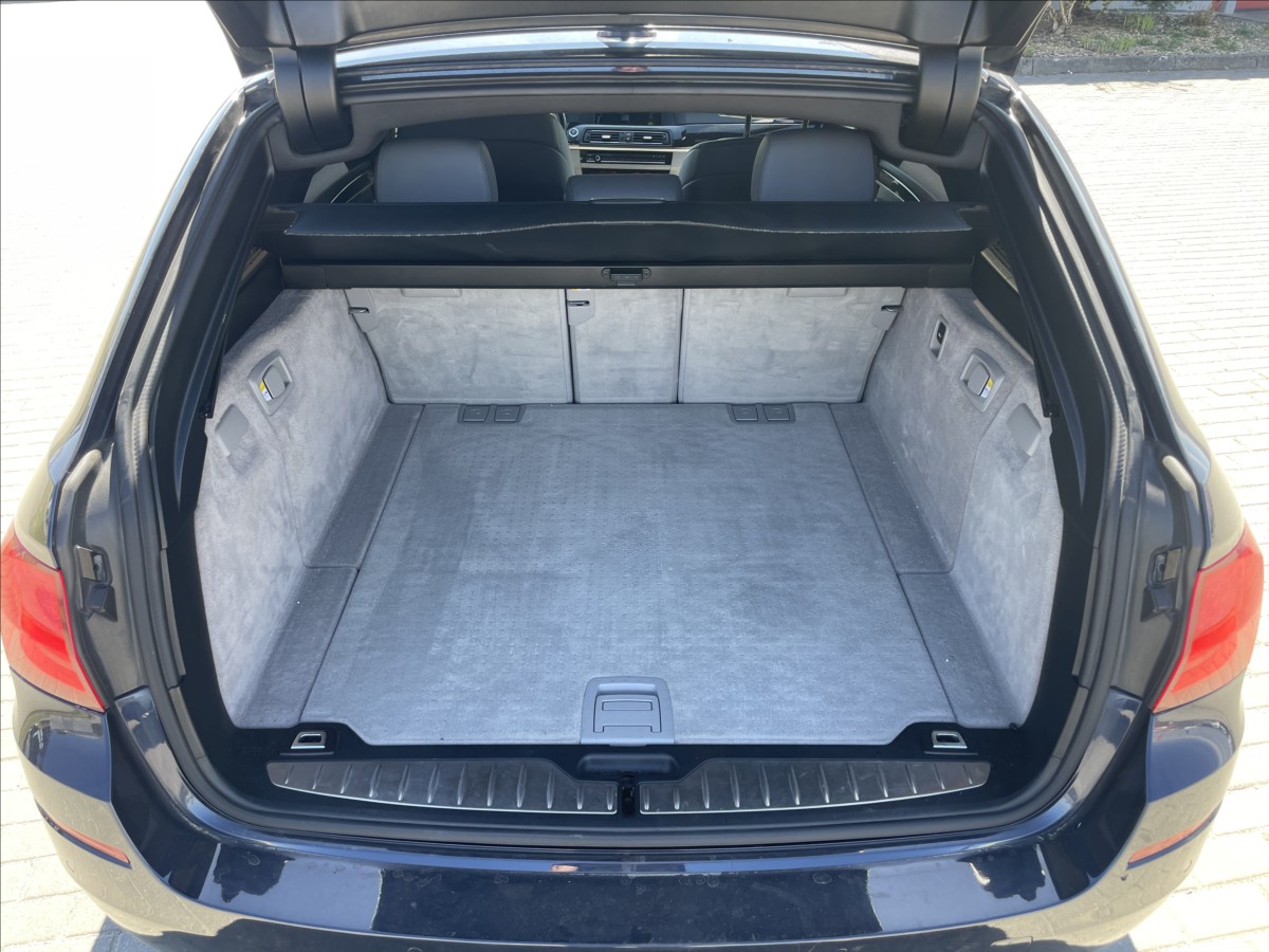 bmw-rada-5-3-0-d-180kw-manual-luxury-2maj-po-rozvodech - 8