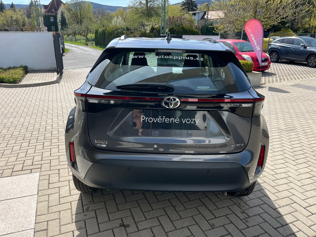 toyota-yaris-cross-1-5-hybrid-e-cvt-comfort - 4