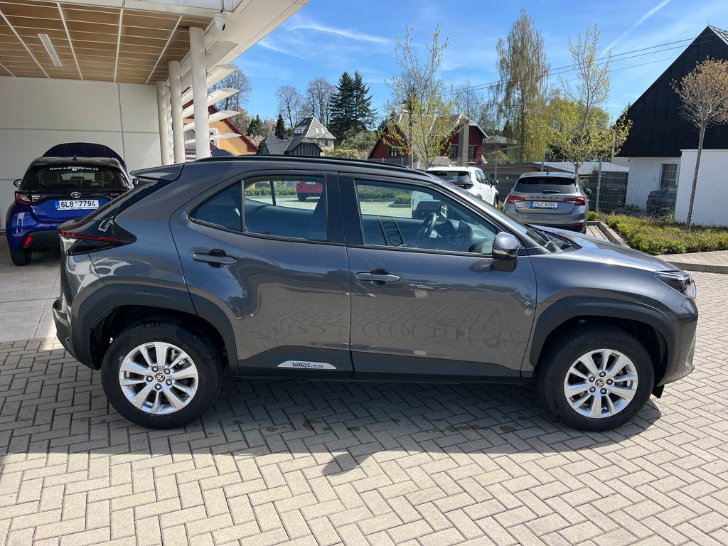 toyota-yaris-cross-1-5-hybrid-e-cvt-comfort - 6