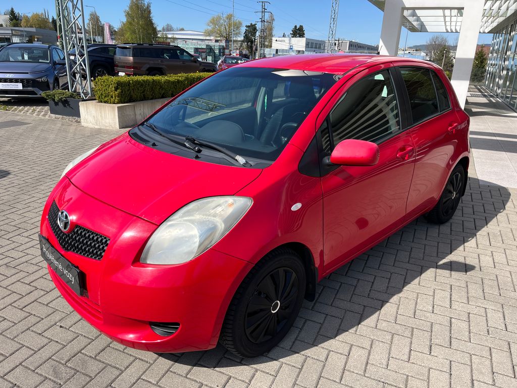 toyota-yaris-1-3-vvt-i-64kw-automat-klima - 1