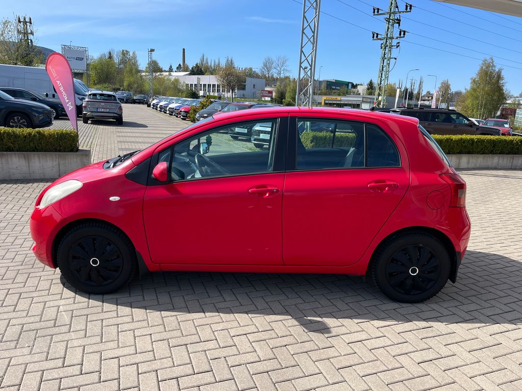 toyota-yaris-1-3-vvt-i-64kw-automat-klima - 2