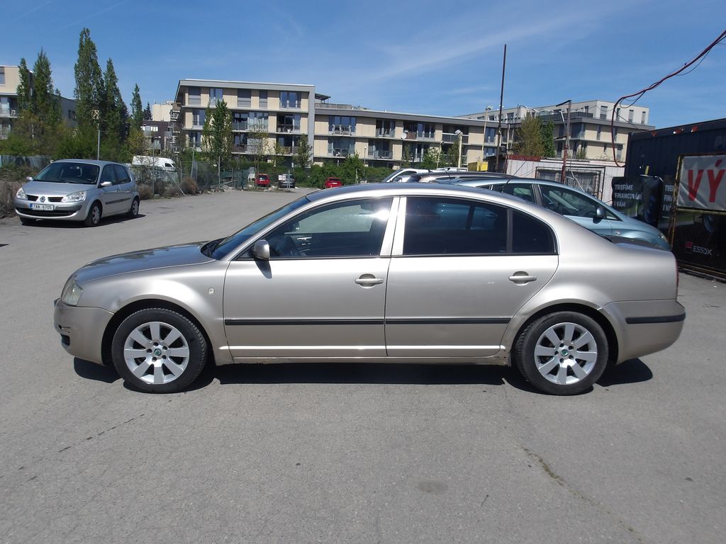 skoda-superb-1-9tdi-96kw-cr-stk-04-2028 - 1