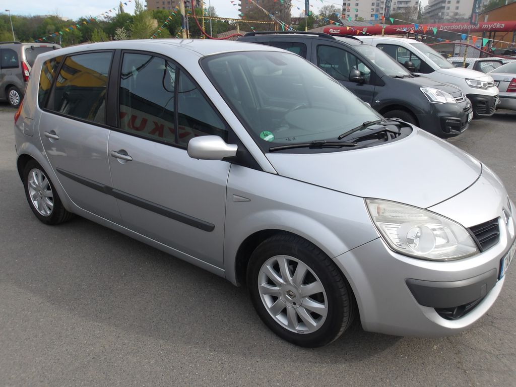 renault-scenic-1-5dci-pekny - 3