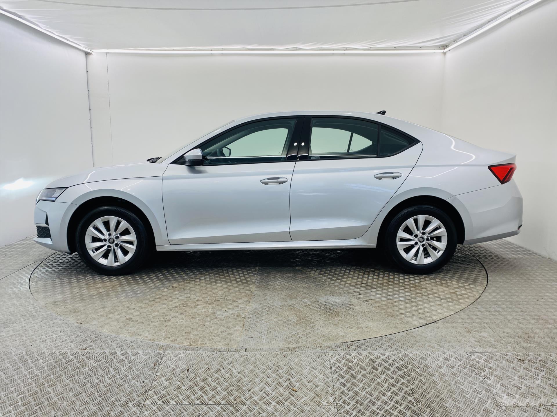 skoda-octavia-1-5-tsi-110kw-selection - 2
