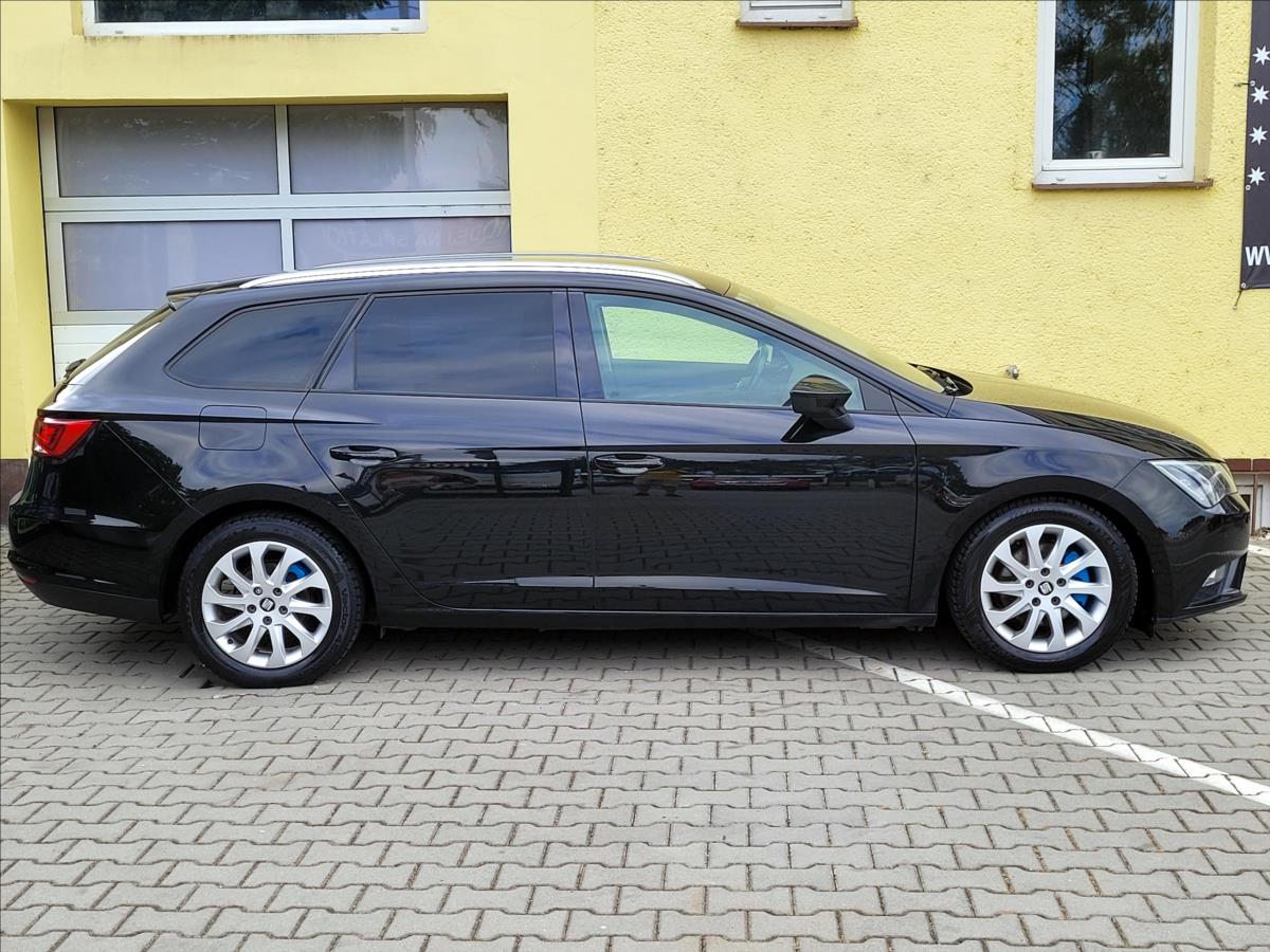 seat-leon-2-0-tdi-style-serv-knizka - 6