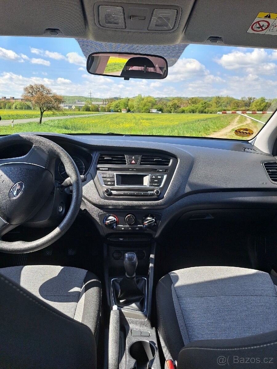 hyundai-i20-1-2-2016-63-800-km-po-stk - 9
