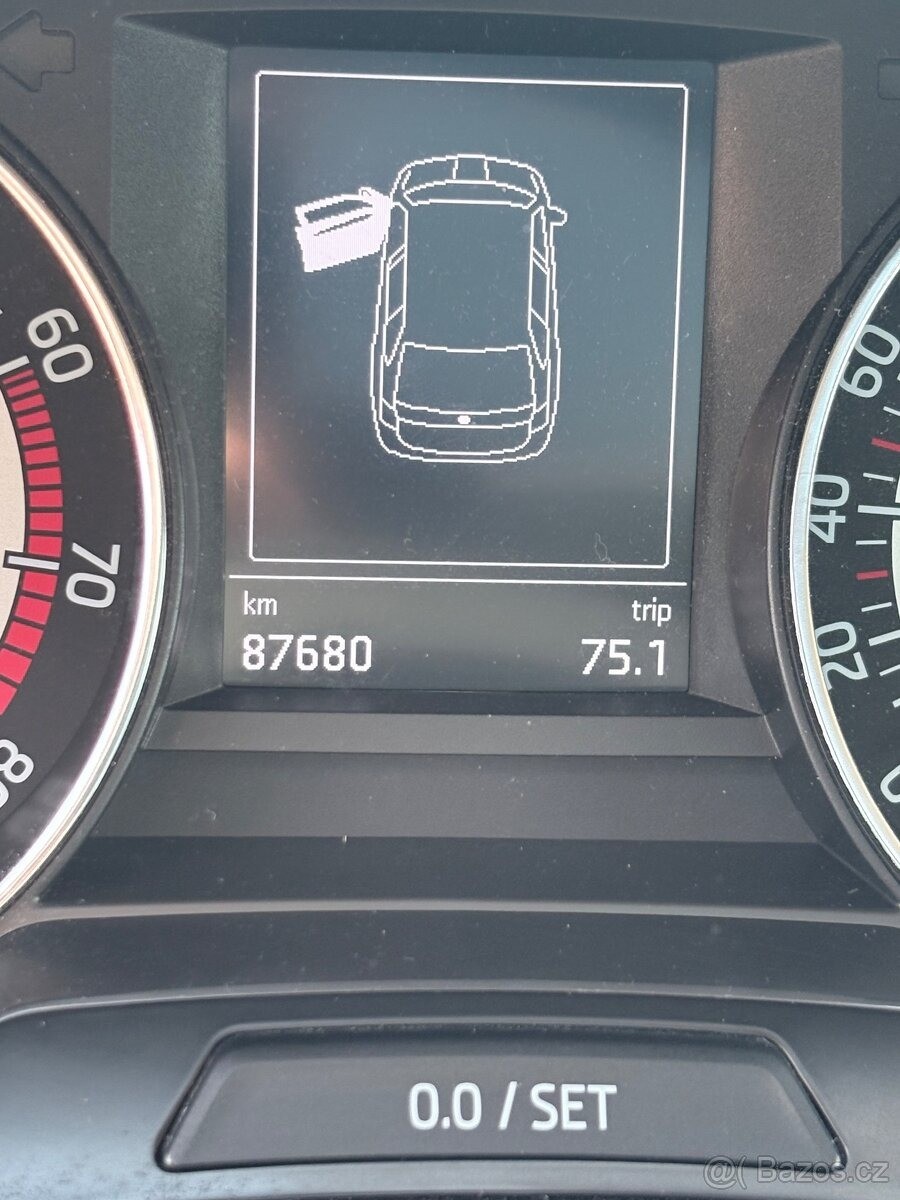 skoda-fabia-1-2-top-3-monte-carlo - 9