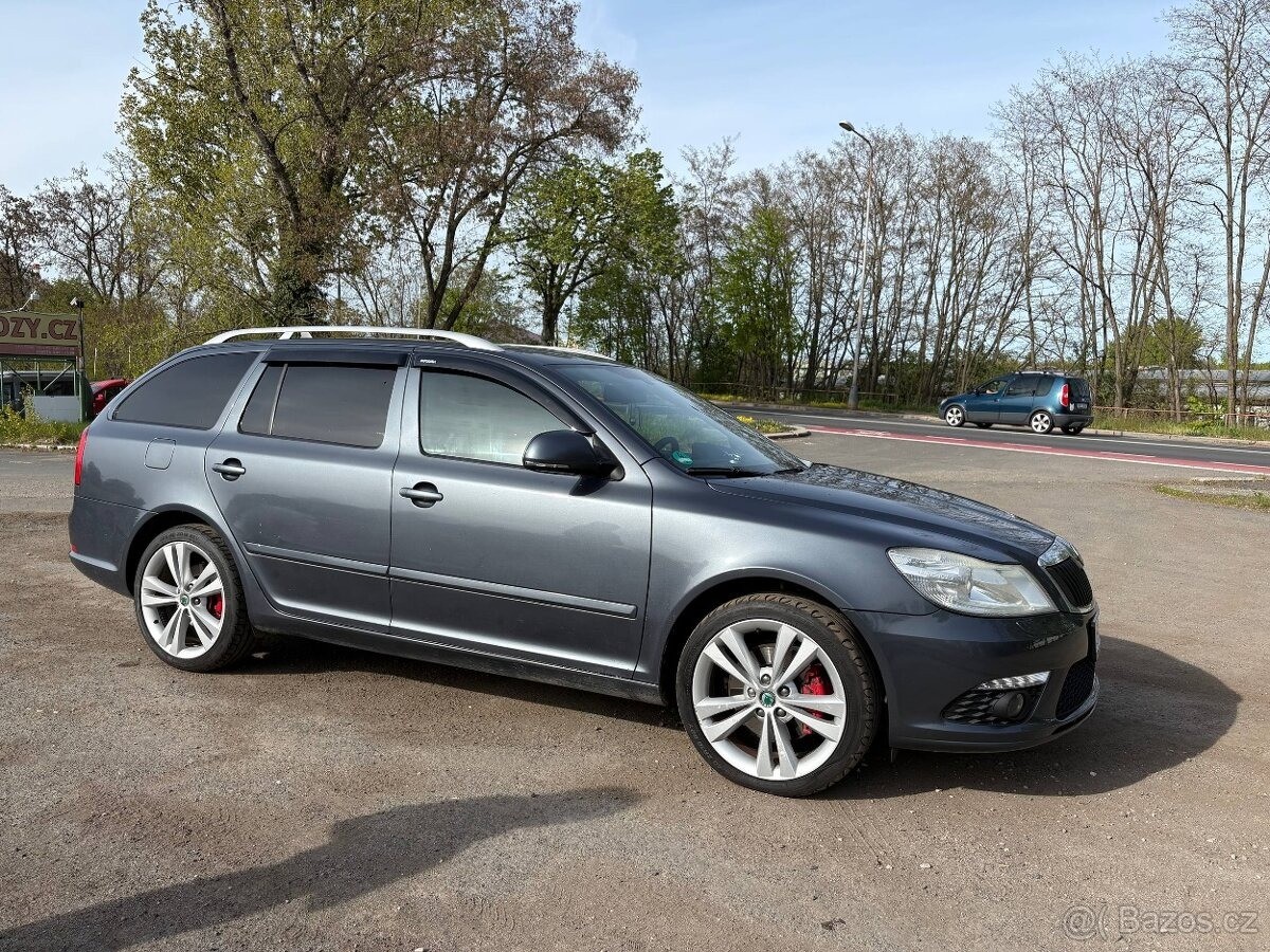 skoda-octavia-2-0-vrs - 1