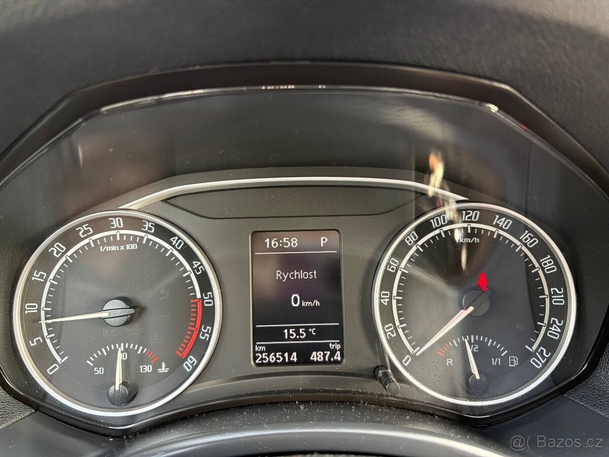 skoda-octavia-2-0-vrs - 5