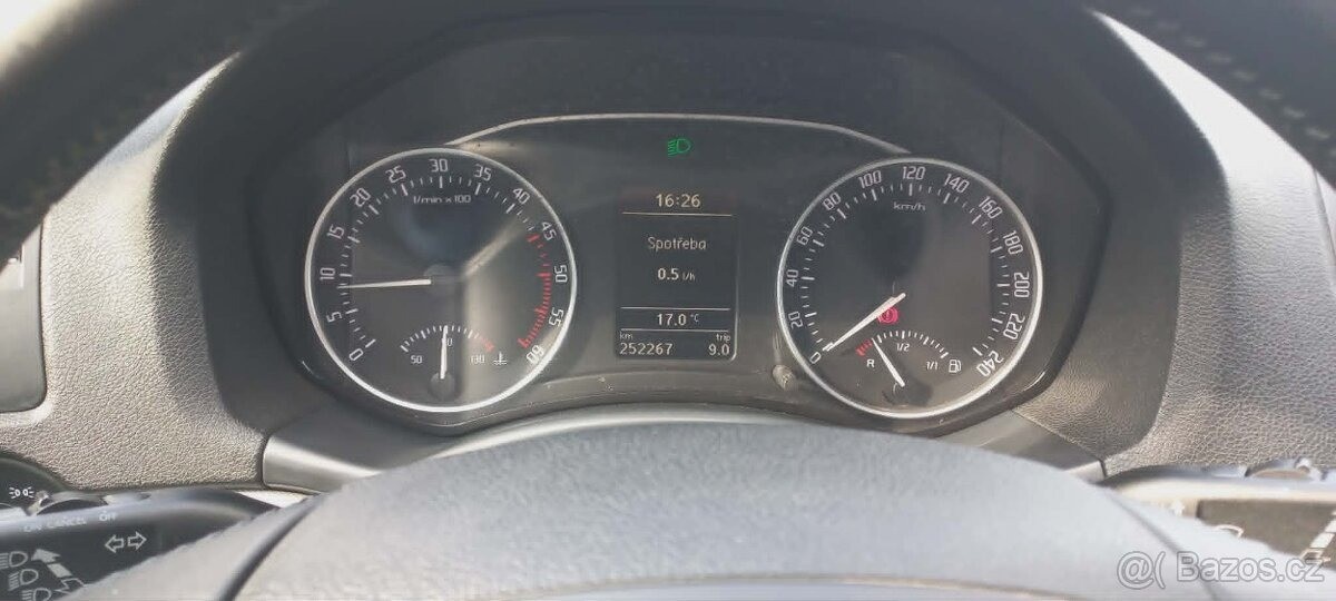 skoda-octavia-1-9-tdi-77kw-facelift - 8