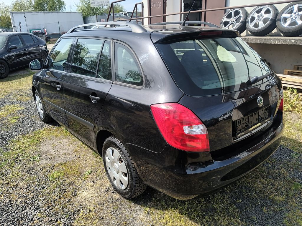 skoda-fabia-1-4-16v-cool - 2